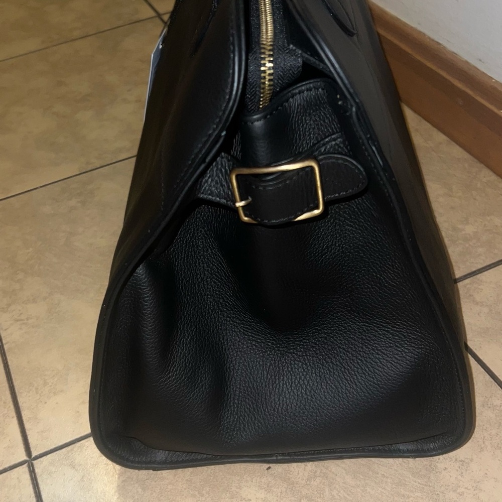 Elegant Black Tote Bag - Picture 4 of 10